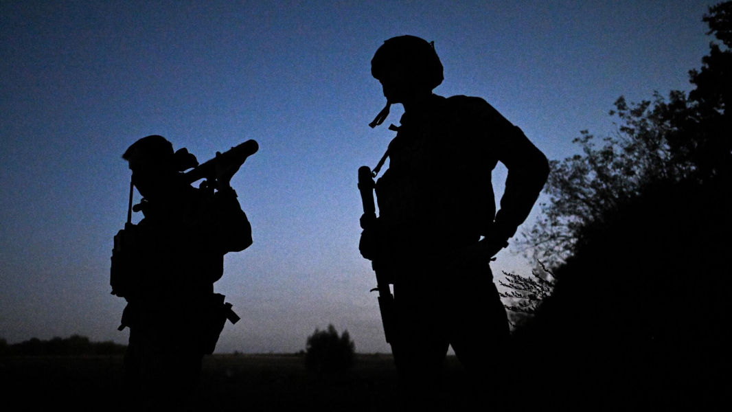 Минобороны: военные инженеры навели переправу на реке Преголе под Калининградом