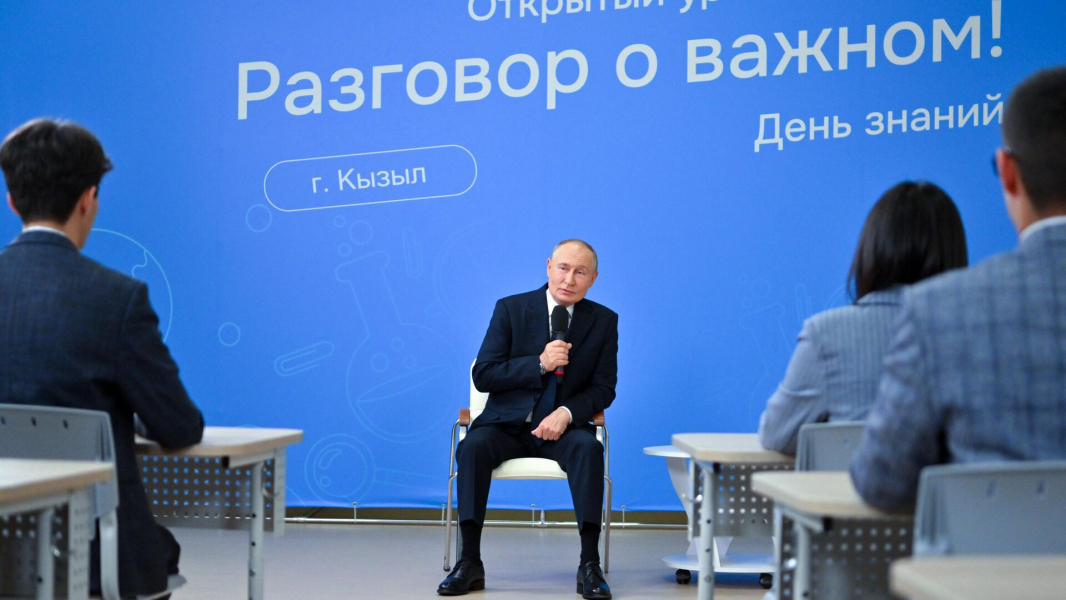 Путин надеется, что книги о подвигах героев спецоперации напишут книги