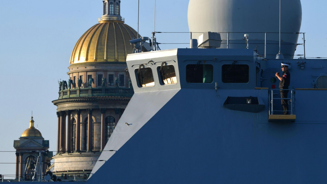 Фрегат «Адмирал флота Советского Союза Исаков» спустили на воду в Петербурге