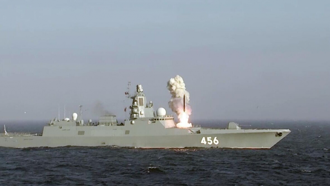 Фрегат «Адмирал Головко» уничтожил ударный дрон с помощью ЗРК «Полимент-Редут»